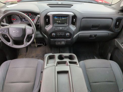 Used 2019 Chevrolet Silverado 1500 Custom Trail Boss w/ Custom Convenience Package image 27