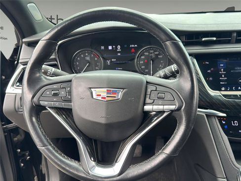 Used 2021 Cadillac XT6 Premium Luxury AWD/4WD image 10