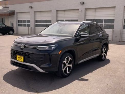 Used 2026 Volkswagen Tiguan SE AWD/4WD image 5