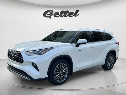 Used 2021 Toyota Highlander Platinum AWD/4WD image 1