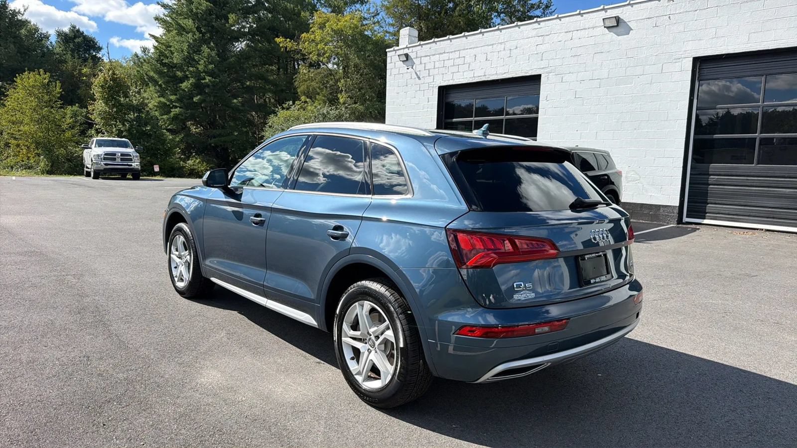 Used 2018 Audi Q5 2.0T Premium w/ Convenience Package AWD/4WD image 5