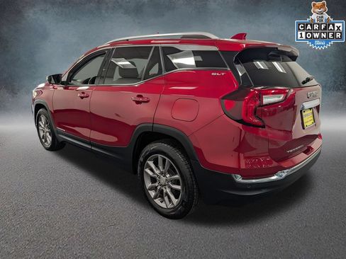 Used 2022 GMC Terrain SLT w/ Infotainment Package II AWD/4WD image 6