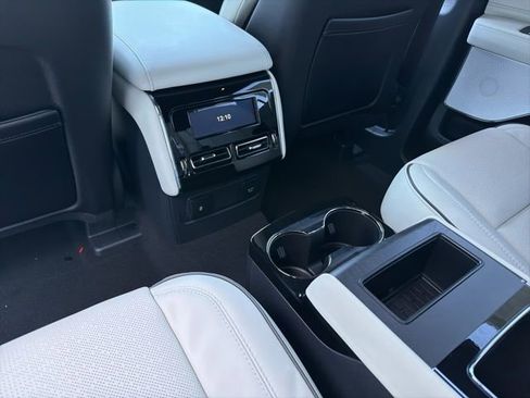 New 2026 Lincoln Aviator Black Label w/ Dynamic Handling Package image 8