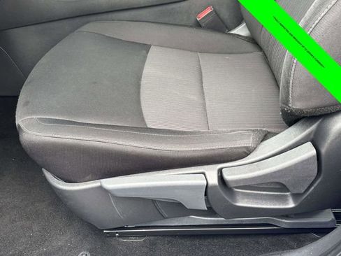 Used 2024 Nissan Sentra SV FWD image 5