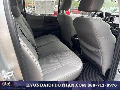 Used 2023 Toyota Tacoma 4x4 Double Cab image 12
