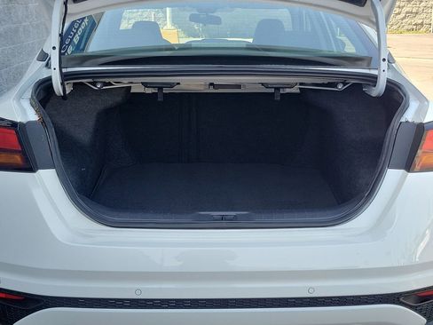 Used 2025 Nissan Altima 2.5 S FWD image 19