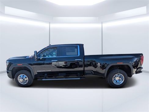 New 2026 GMC Sierra 3500 Denali w/ Denali Reserve Package image 6