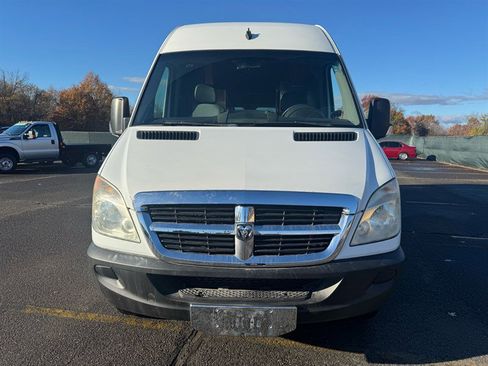 Used 2009 Dodge Sprinter 3500 image 7