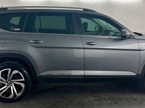 Used 2022 Volkswagen Atlas SEL AWD/4WD image 9