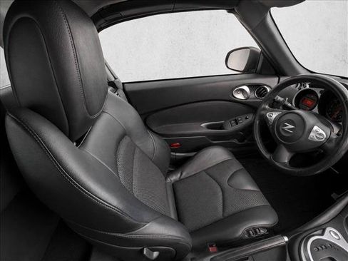 Used 2014 Nissan 370Z Touring w/ Navigation Package RWD image 16