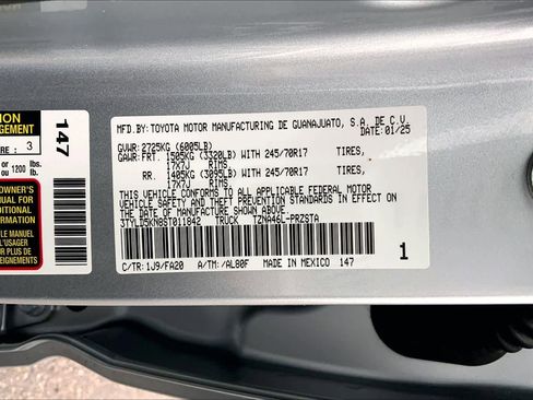 Used 2025 Toyota Tacoma SR image 32