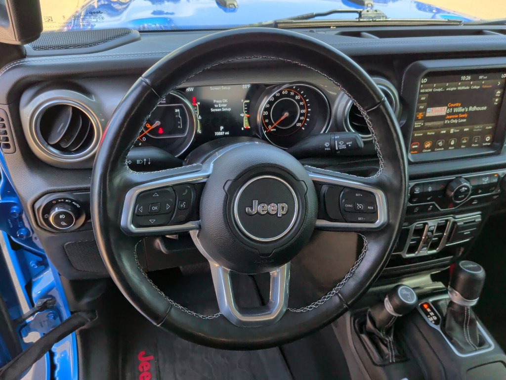 Used 2022 Jeep Gladiator Overland w/ LED Lighting Group AWD/4WD image 18