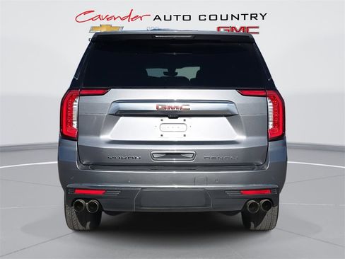 Used 2022 GMC Yukon XL Denali w/ Denali Premium Package image 6