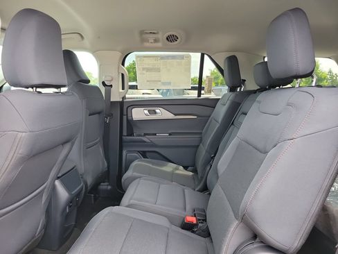 New 2026 Ford Explorer Active AWD/4WD image 14