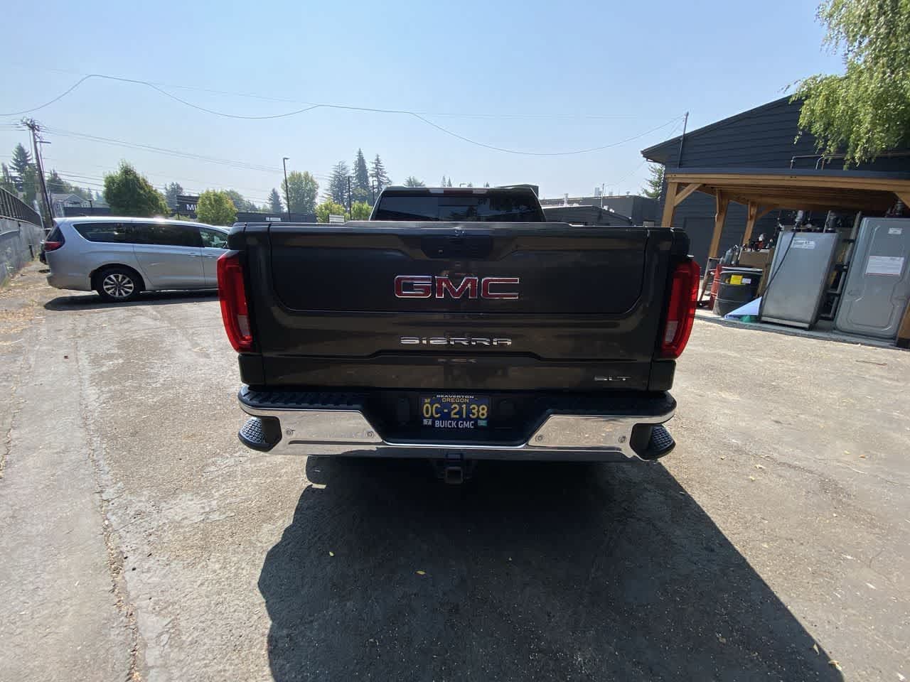 Used 2019 GMC Sierra 1500 SLT w/ SLT Premium Plus Package AWD/4WD image 5