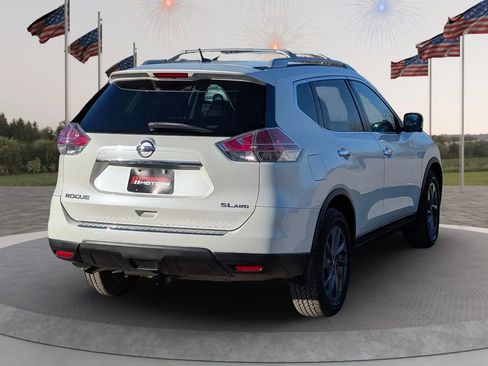 Used 2016 Nissan Rogue SL w/ SL Premium Package image 4