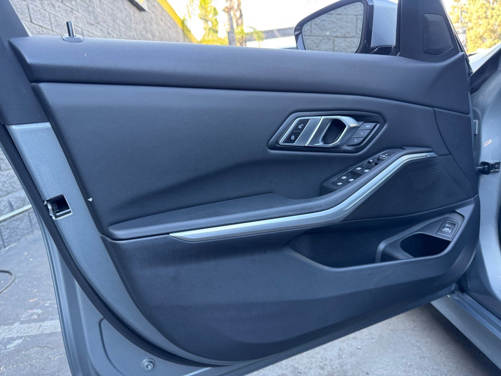 Used 2023 BMW 330i Sedan w/ Convenience Package RWD image 16