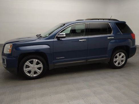 Used 2017 GMC Terrain SLE w/ Chrome Edition AWD/4WD image 2