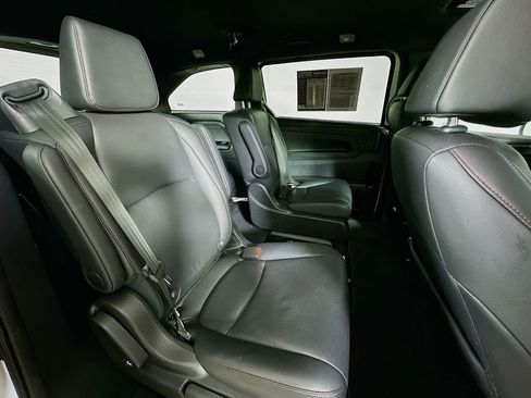 Used 2025 Honda Odyssey Sport-L image 11
