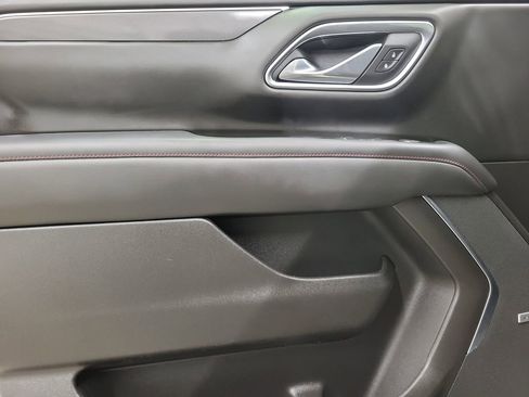 Used 2021 Chevrolet Tahoe RST w/ Luxury Package image 21