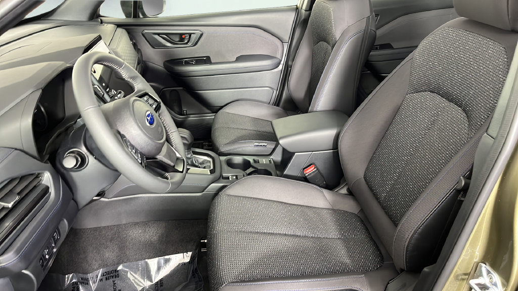 Used 2025 Subaru Forester Premium AWD/4WD image 14