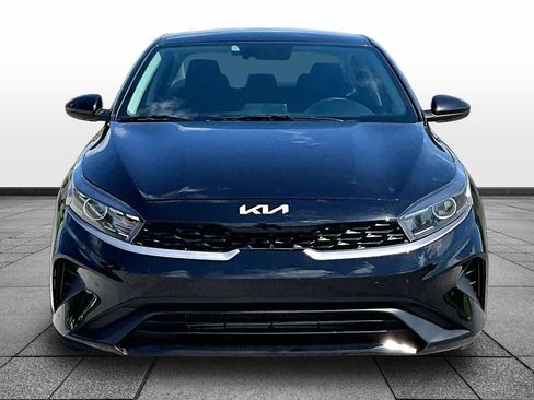 Used 2024 Kia Forte LXS FWD image 3