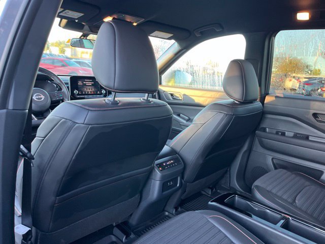 Used 2024 Nissan Pathfinder Rock Creek AWD/4WD image 11