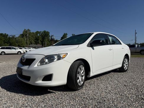 Used 2009 Toyota Corolla XLE image 2
