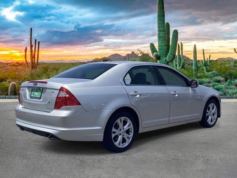Used 2012 Ford Fusion SE FWD image 3