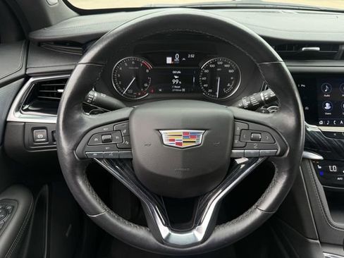 Used 2024 Cadillac XT6 Premium Luxury AWD/4WD image 15