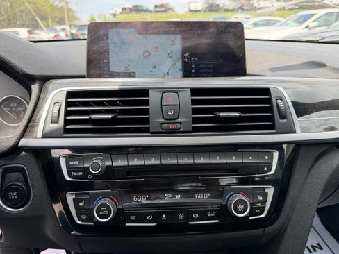 Used 2017 BMW 330e image 27