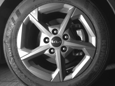 Used 2025 Kia K4 LXS FWD image 13