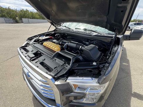 Used 2017 Ford F150 XLT w/ Equipment Group 302A Luxury AWD/4WD image 41