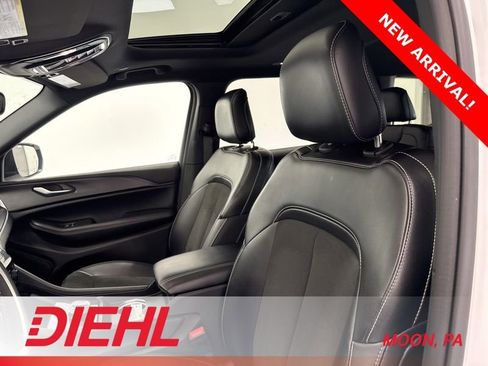 Used 2024 Jeep Grand Cherokee L Altitude image 21