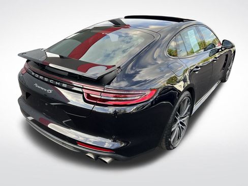Used 2018 Porsche Panamera 4S image 11