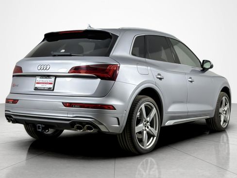 Used 2023 Audi SQ5 Prestige w/ Prestige Package AWD/4WD image 5