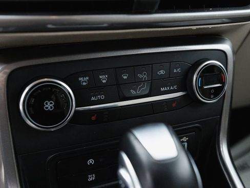 Certified 2021 Ford EcoSport SE w/ Interior Protection Package image 14