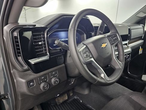 Used 2026 Chevrolet Silverado 1500 LT AWD/4WD image 15