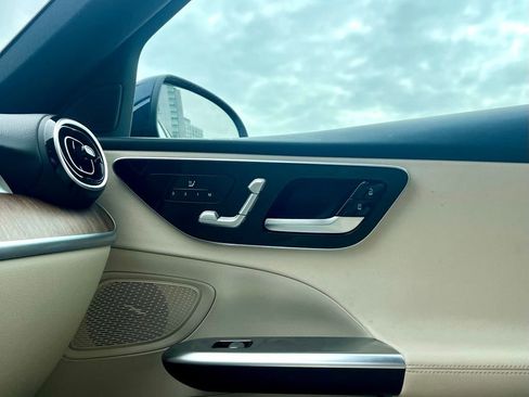 Certified 2023 Mercedes-Benz C 300 4MATIC Sedan image 12