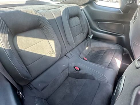 Used 2017 Ford Mustang Shelby GT350 image 19