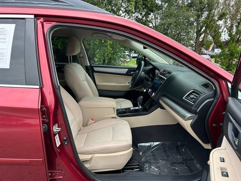 Used 2019 Subaru Outback 2.5i Premium AWD/4WD image 36
