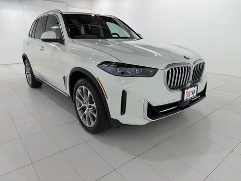 Used 2026 BMW X5 xDrive40i w/ Climate Comfort Package AWD/4WD image 7