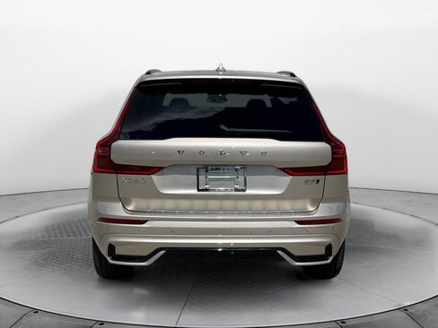 New 2026 Volvo XC60 B5 Plus w/ Protection Package Premier AWD/4WD image 6