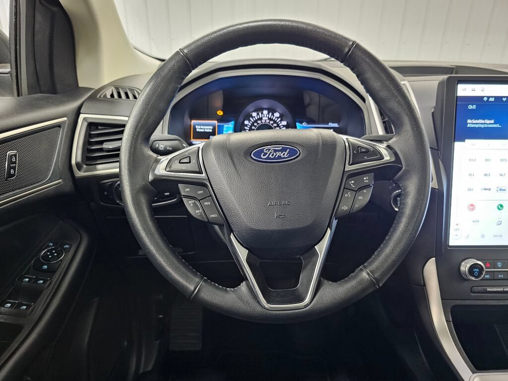 Used 2024 Ford Edge SEL w/ Convenience Package AWD/4WD image 13
