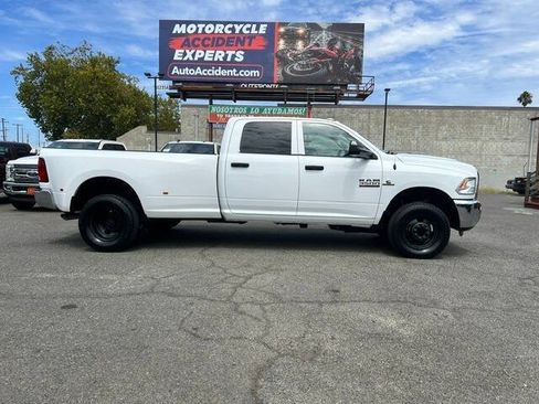Used 2018 RAM 3500 Tradesman w/ Chrome Appearance Group AWD/4WD image 6