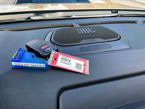 Used 2025 Toyota Tacoma TRD Pro image 31