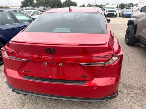Used 2025 Toyota Camry SE w/ Multimedia Upgrade Package FWD image 5