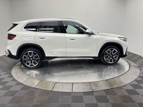 New 2026 BMW X1 xDrive28i AWD/4WD image 17