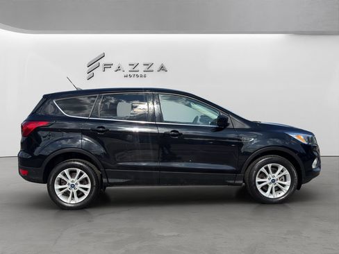 Used 2019 Ford Escape SE AWD/4WD image 12