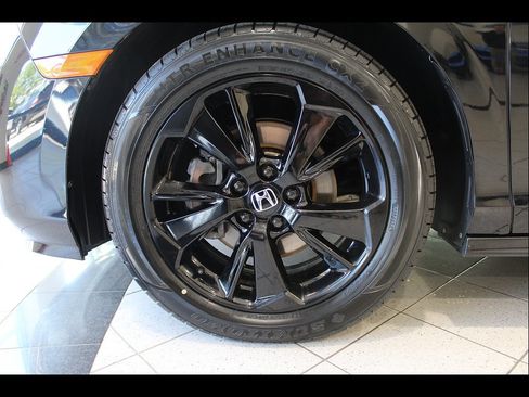 Used 2023 Honda Odyssey Sport image 9